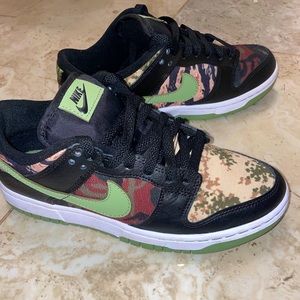 Nike dunks sb low “camo pack” | condition 10/10 | worn once | size 6.5 GS
